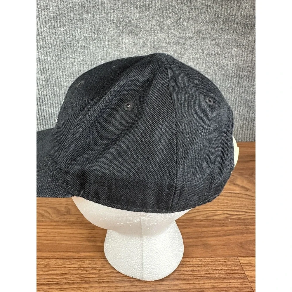 Nike Hat Cap Strapback Youth Size 4-7 Black Adjustable Embroidered Swoosh
